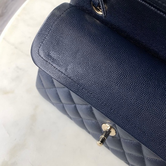 Chanel Small Classic Flap Caviar Navy Blue - Picture 5 of 9